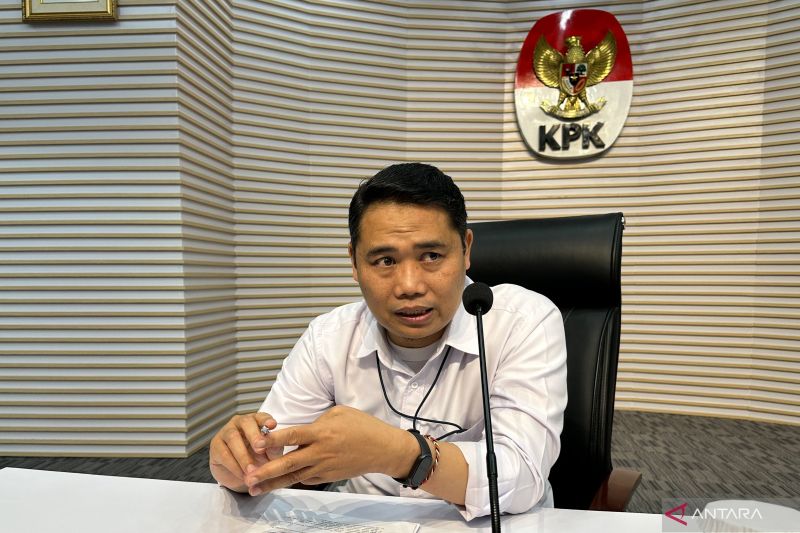 KPK Tetapkan Dirut Inhutani dan Bos Anak Usaha Sungai Budi Group Jadi Tersangka