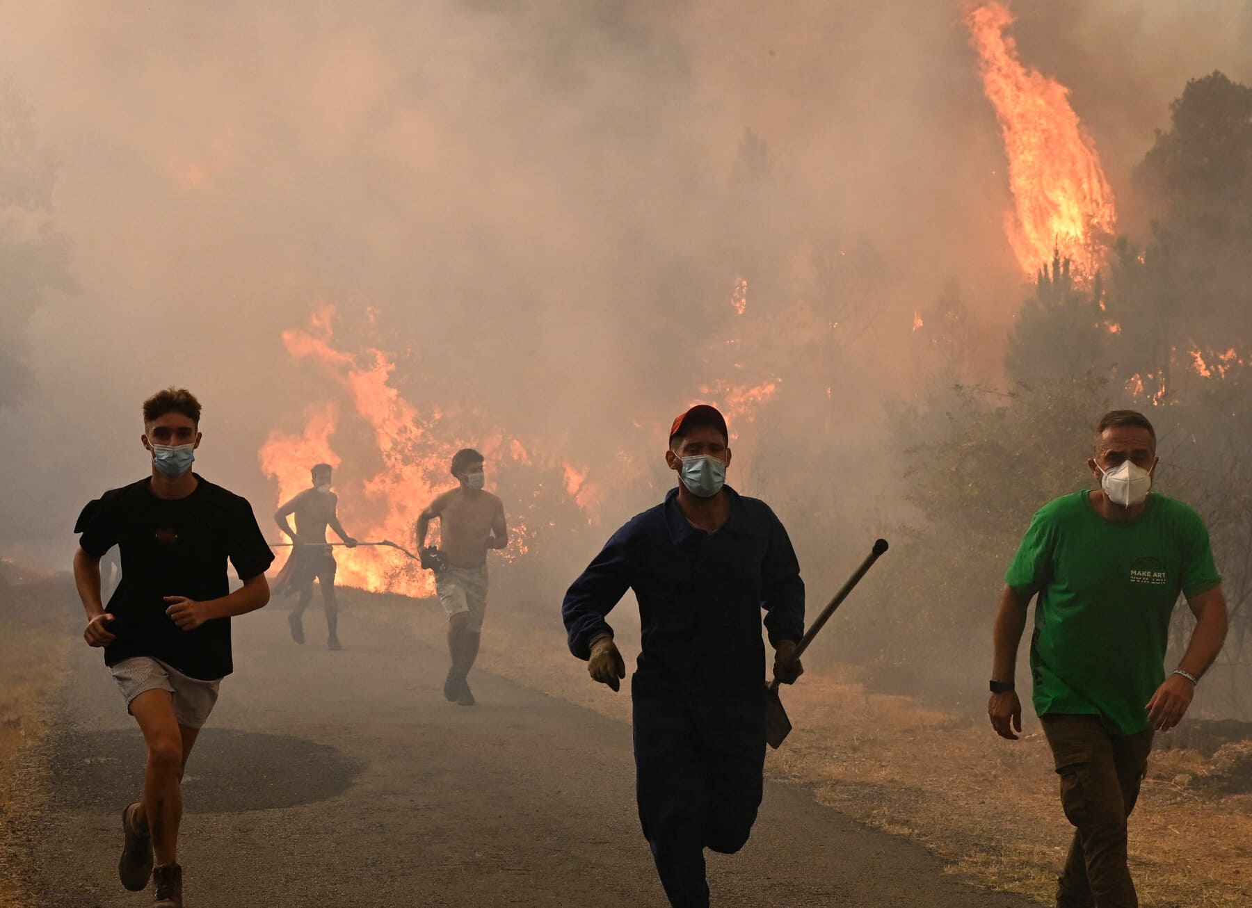 Eropa Dilanda Gelombang Panas dan Kebakaran Hutan Hancurkan Ribuan Hektare Tanah, Warga Panik Mengungsi