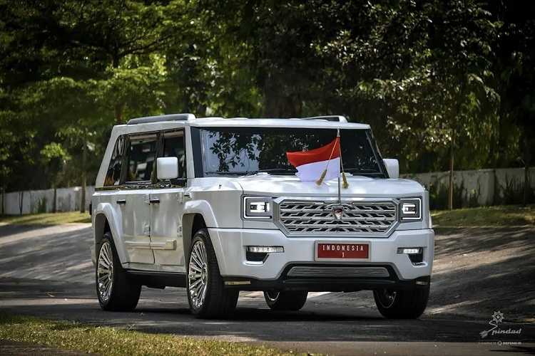 Kebanggaan Prabowo, Ini Spesifikasi Maung MV3 Garuda Limousine Buatan Pindad 