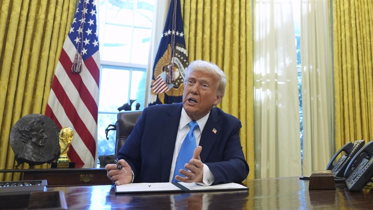 Trump Mengumumkan Pengenaan Tarif 100% untuk Produk Farmasi Bermerk atau Berpaten, Memicu Perang Dagang Baru