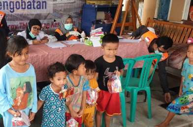 Penanganan Kasus Stunting Melalui Peningkatan Jumlah Bapak Asuh Penanganan Kasus Stunting Melalui Peningkatan Jumlah Bapak Asuh