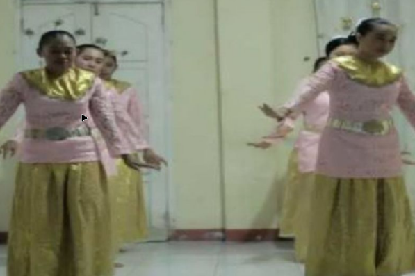 Tarian Marabose Sebagai Tarian Tradisional Sambutan Tamu dari Kesultanan Bacan Tarian Marabose Sebagai Tarian Tradisional Sambutan Tamu dari Kesultanan Bacan