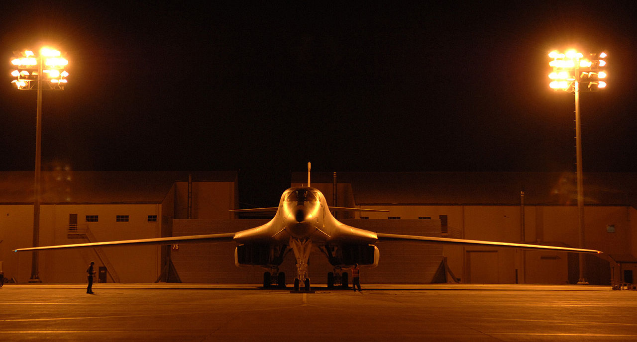 Menjelang Serangan Darat ke Venezuela, AS Kirim Pengebom Nuklir Supersonik B-1B Lancer Menjelang Serangan Darat ke Venezuela, AS Kirim Pengebom Nuklir Supersonik B-1B Lancer