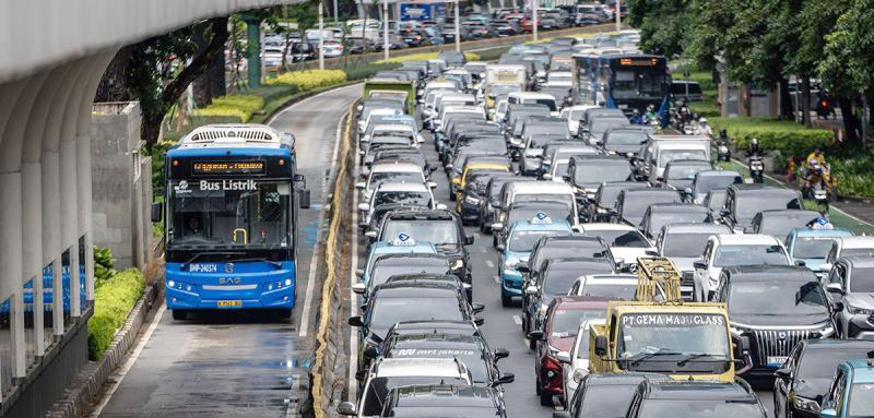 Tarif Transjakarta Akan Dinaikkan Rp5.000, Pemprov DKI Perbaiki Fasilitas