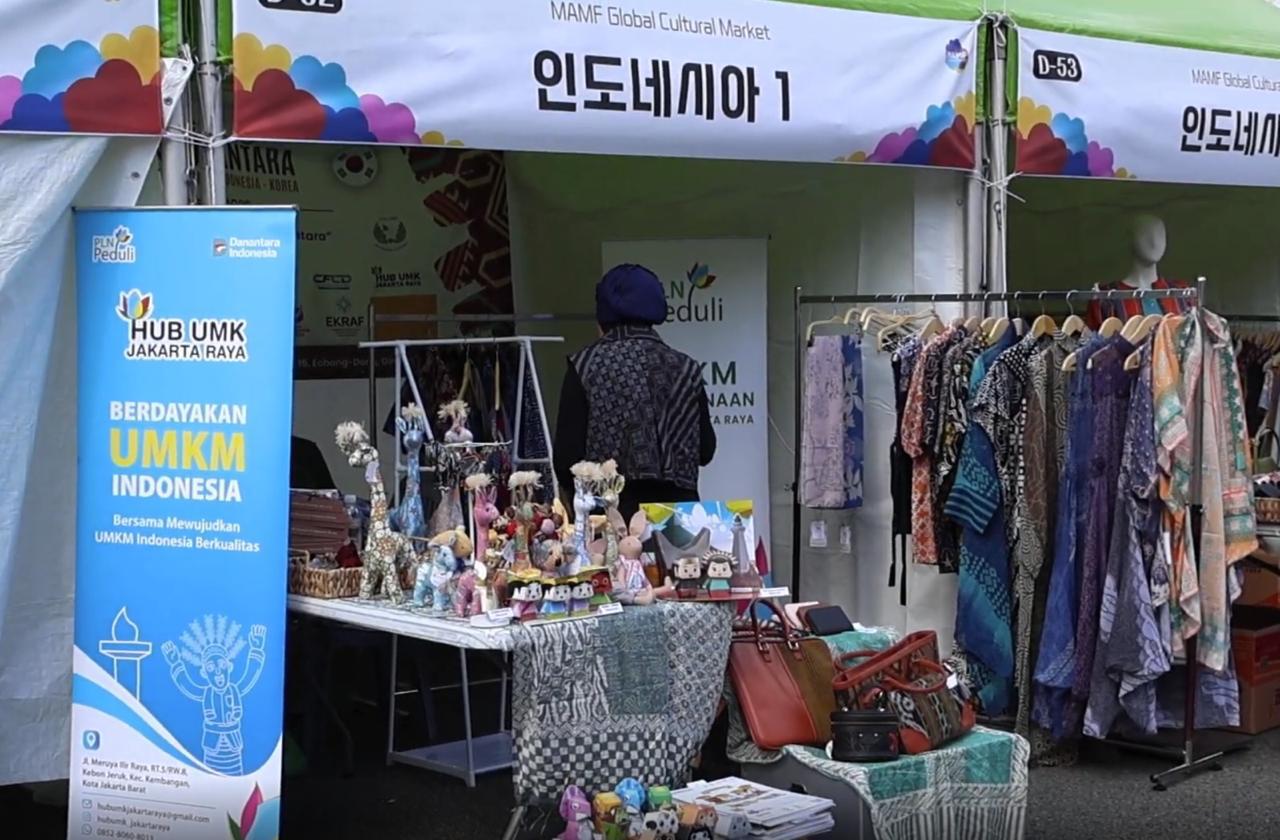 UMKM yang Didukung PLN UID Jakarta Raya Meraih Omzet 3,25 Juta Won di Pameran Korea Selatan