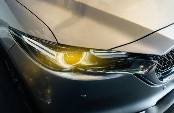 Metode Efektif Membersihkan Foglamp Mobil Agar Tetap Cerah dan Tahan Lama