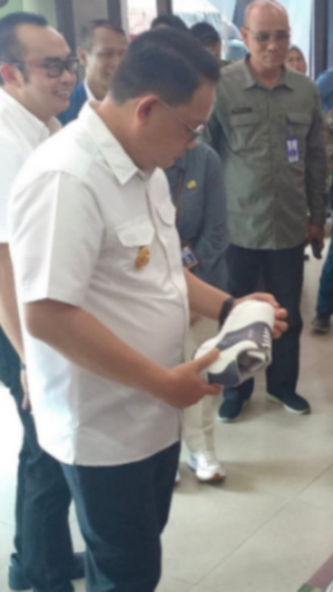 Pj. Gubernur Adhy Luncurkan Layanan Konsultasi Ekspor untuk UKM Jatim