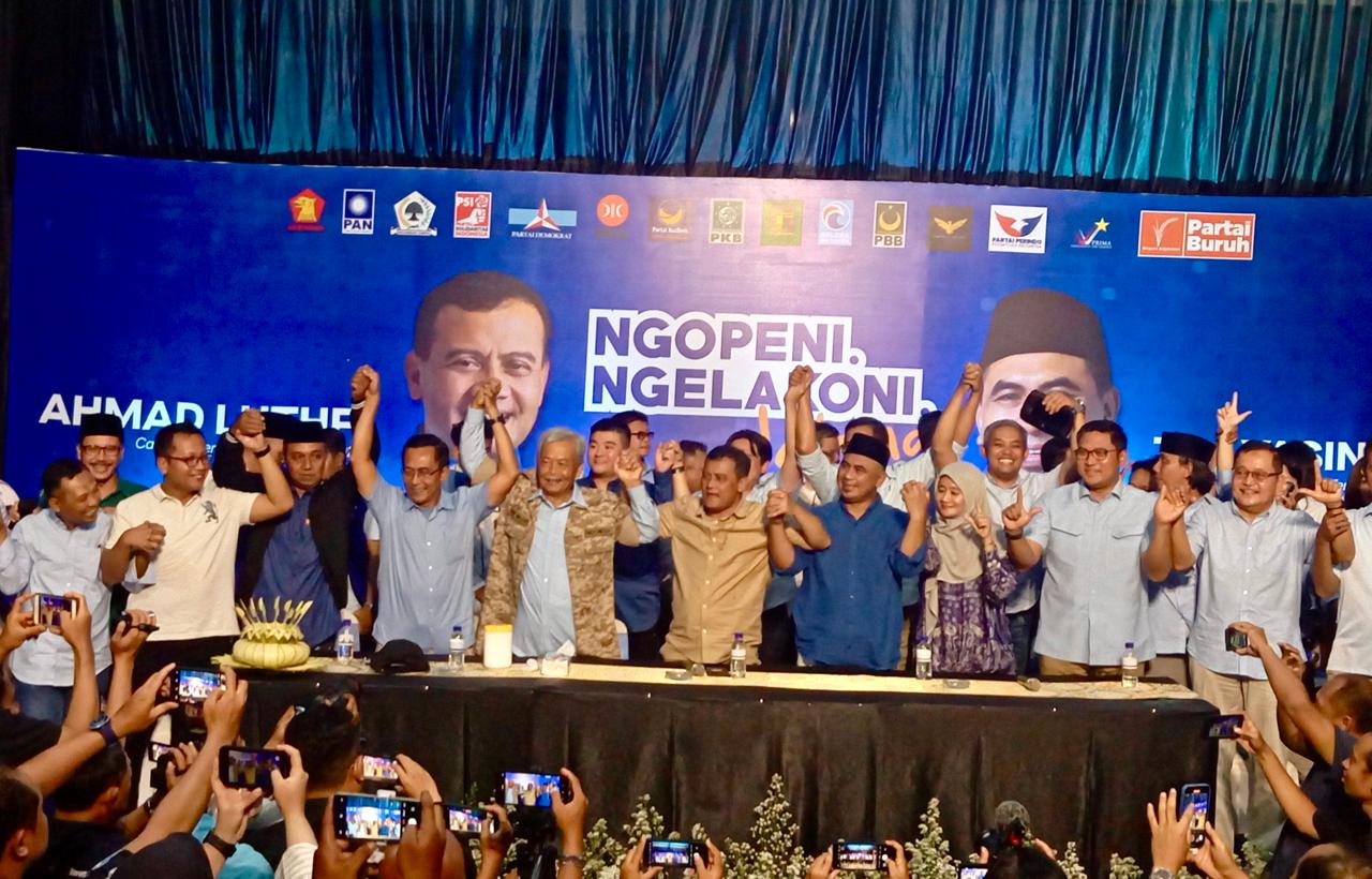 Foto bersama Tim Kemenagan Pasca Quick Count