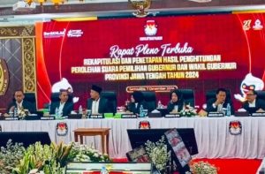 Rapat Pleno KPU Provinsi Jawa Tengah Rekapitulasi Hasil Suara Gubernur dan Wakil Gubernur Pemilu 2024