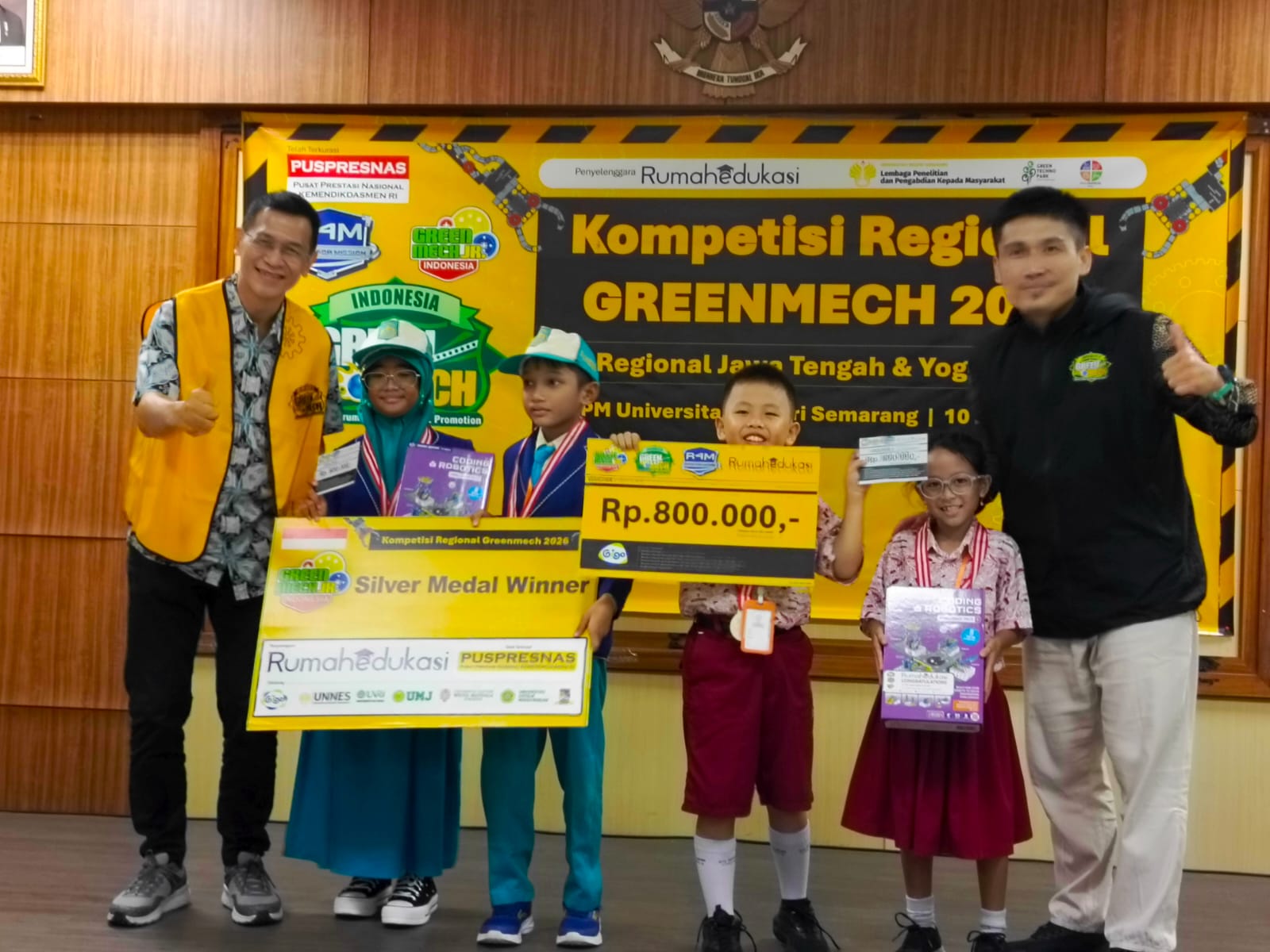 Membanggakan, Putri Wagub Jateng Raih Juara Coding Programmer 2026