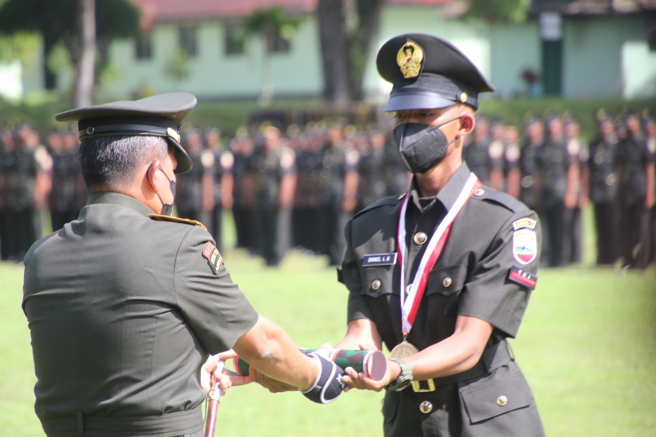 Upacara Penutupan Pendidikan Pertama Tamtama TNI AD Gelombang II TA 2021.