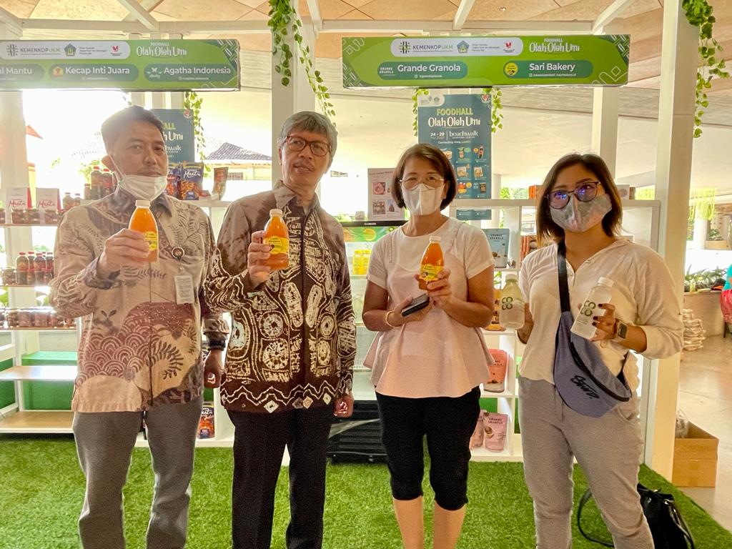 KemenKopUKM Tekankan Pentingnya Keamanan Pangan bagi Pelaku Usaha Mikro Agar Dapatkan SPP-IRT