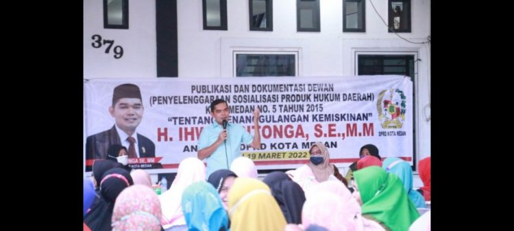 Ihwan Ritonga Wakil Ketua DPRD Medan saat Perda Kota Medan No. 5 Tahun 2015 tentang Penanggulangan Kemiskinan. (Foto Ist)