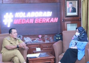 Wakil Wali Kota Medan, Aulia Rachman saat menerima panitia pemilihan Duta Mahasiswa USU 2022. (Foto Ist)