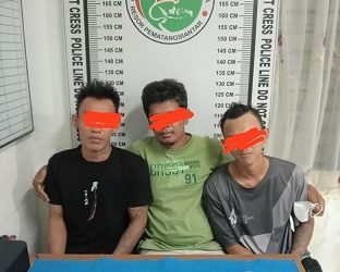 Ketiga pelaku narkoba, Nurdiansyah Tanjung alias Dian, Julianto alias Kepet dan Zuhari Ramadhan Hutagalung alia Ari serta barang bukti