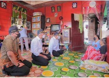 Menko PMK Muhadjir Effendi , Bobby Nasution Walikota Medan dan Gubsu, H. Edy Rahmayadi hadir di kawasan Medan Utara. (Foto Ist)