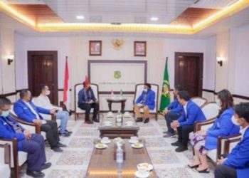 Wali Kota Medan, Bobby Nasution saat menerima Pengurus GAMKI. (Foto Ist)