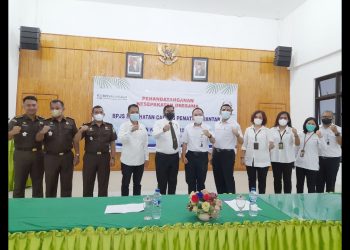 Kajari Siantar Jurist Pricesely SH, MH didampingi JPN bersama BPJS Kesehatan lakukan Penandatanganan nota kesepahaman bidang Datun.