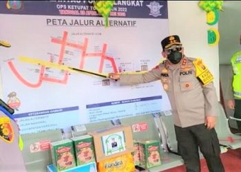 Kapolda Sumut, Irjen Pol RZ Panca Putra Simanjuntak meninjau Pos Pengamanan di Jalan Lintas Sumatera (Jalinsum) Medan-Aceh. (Foto Ist)