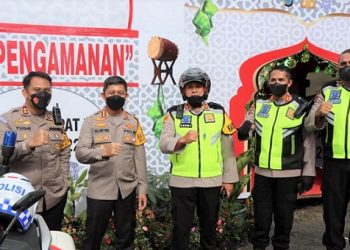 Kapolrestabes Medan, Kombes Pol Valentino Alfa Tatareda dan Kapolres Tanah Karo, AKBP Ronny Nicholas Sidabutar. (Foto Ist)
