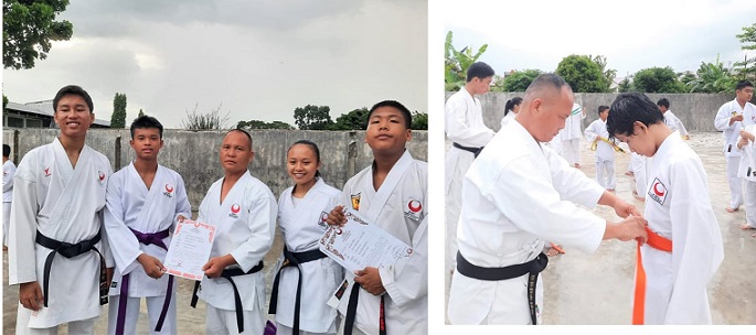 Pelatih Sahat Nainggolan SH bersama anggota Majelis Sabuk Hitam saat sematkan sabuk dan berikan sertifikat kepada atlit yang naik sabuk