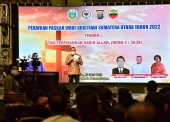 Edy Rahmayadi Gubsu saat memberikan kata sambutan di acara Paskah Umat Kristiani Sumut. (Foto Ist)