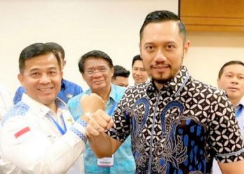 Herri Zulkarnain dan Agus Harimurti Yudhoyono ( AHY). (Foto Ist)