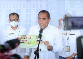 Gubsu Edy Rahmayadi memberikan keterangan terkait wabah PMK Hewan Ternak.Foto Ist