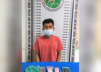 Pelaku Gilang dan barang bukti diamankan di Ruangan Satres Narkoba Polres Siantar