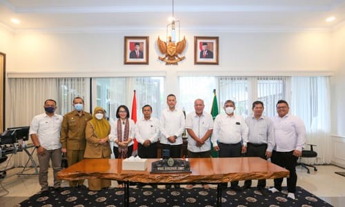 Wagubsu Musa Rajekshah saat menerima pengurus Punguan Silau Raja. (Foto Ist)