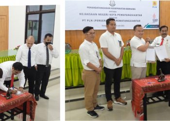 Kajari SiantarJurist Pricesely dan Manager PLN UP3 Siantar Petrus Gading Aji tandatangani MoU