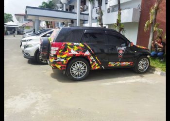 Mobil Berloreng " Provost FBI " yang ditahan. (Foto Ist)