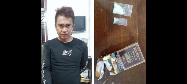 Pelaku AD dan barang bukti