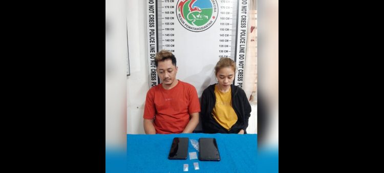 Kedua Pelaku, Sutan Aji Pratomo dan Arini Febri Admaja alias Airin beserta barang bukti