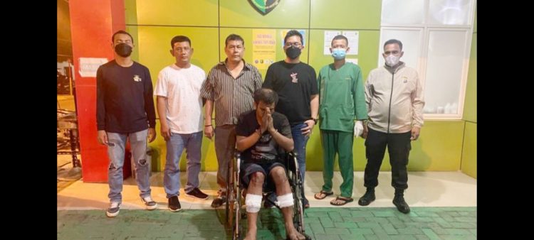Pelaku pencurian sepeda motor yang didor Polsek Medan Area. (Foto Ist)