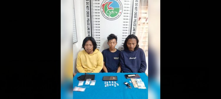 Ketiga pelaku, Maiyos Diki Syahputra, Kevin Andreas William Sitorus dan Dero Fikriansyah beserta barang bukti
