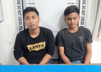 Kedua Pelaku Surya Agung dan Rian Pradana serta barang bukti