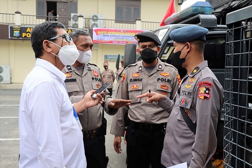 Tim Peneliti Puslitbang Polri dipimpin Kombes Pol Harvin Raslin, SH saat di Polrestabes Medan. (Foto Ist)