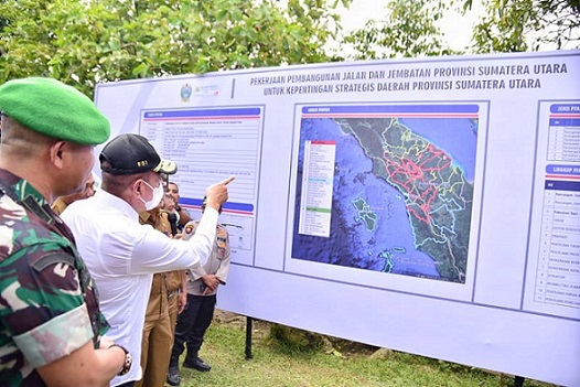 Gubernur Sumut, Edy Rahmayadi, pada groundbreaking pembangunan dan peningkatan jalan, jembatan dan drainase di Desa Suka Makmur, Kutalimbaru, Kabupaten Deli Serdang. (Foto Ist)