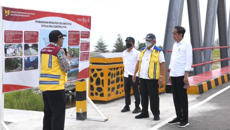 Presiden Joko Widodo di Kecamatan Alasa, Kabupaten Nias Utara. (Foto Ist)