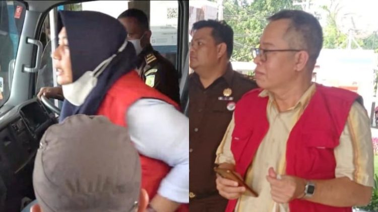 Dua tersangka dugaan korupsi jembatan Sicanang digiring tim Kejatisu. (Foto Ist)