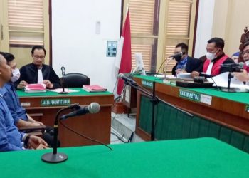 Narkoda kapal motor warga Thailand menjalankan persidangan di PN Medan. (Foto Ist)