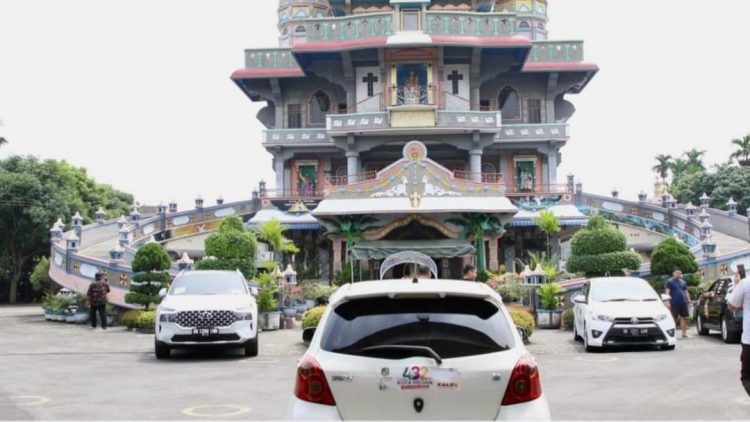 Para peserta Rally Wisata Medan di Graha Bunda Graha Maria Annai Velangkanni. (Fotos Ist)