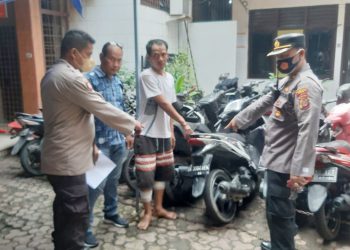 Bambang Sulisto pelaku curanmor yang diamankan Polsek Medan Area. (Foto Ist)