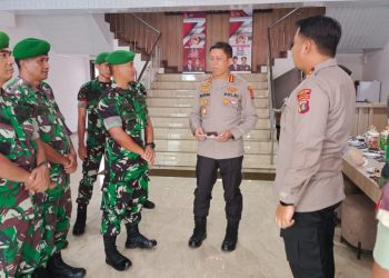 Kapolrestabes Medan Kombes Pol Valentino Alfa Tatareda dan Wadanyon Zipur Medan Mayor Aris Pujianto. (Foto Ist)