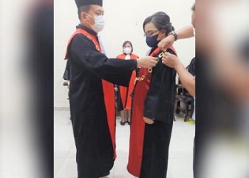 Ketua PN Siantar Irwansyah P Sitorus SH, MH melantik dan mengambil sumpah Wakilnya Rinto L Manullang SH, MH