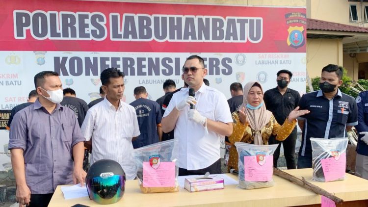 Tim Gabungan Satreskrim Polres Labuhanbatu bersama Subdit 3 Jatanras Poldasu memberikan paparan terkait pengeroyokan wartawan. (Foto Ist)