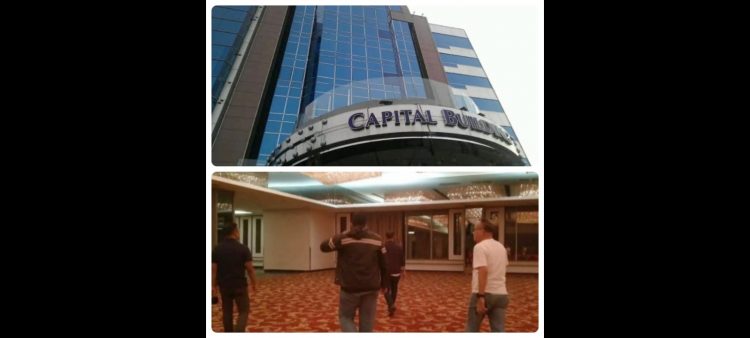 Pengerebekan Capital Building, Jalan Putri Hijau, Medan, Minggu (21/8) malam.