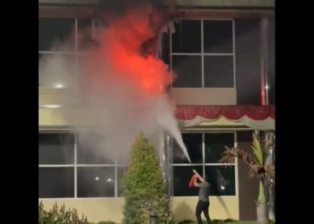Ditreskrimsus yang terbakar. (Foto Ist)