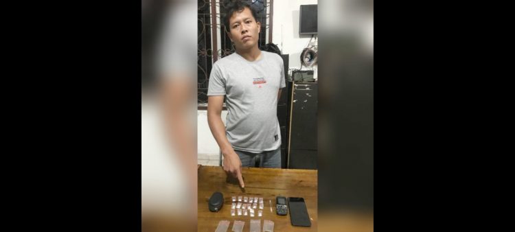 Pelaku AR dan barang bukti
